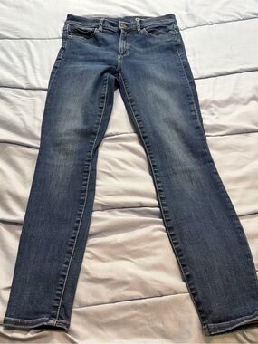 Women's GAP 1969 Resolution True Skinny Jeans in Medium Blue Wash, Size 27s